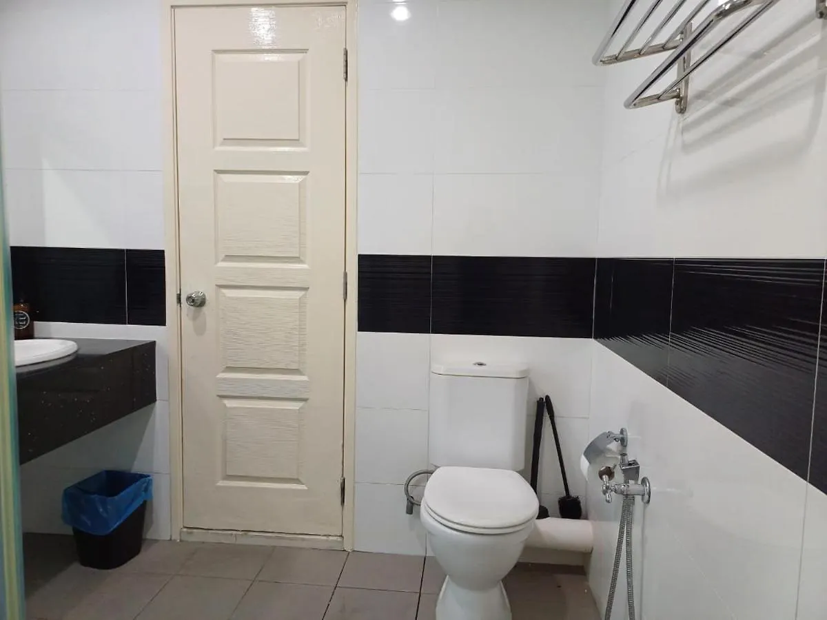 Mansionone Gleneagles Superb Seaview 8Pax 2Bedrooms 1Bathroom By Amrayhomes George Town 0*,  Malaysia